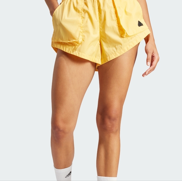 Cargo shorts - Picture 1 of 3